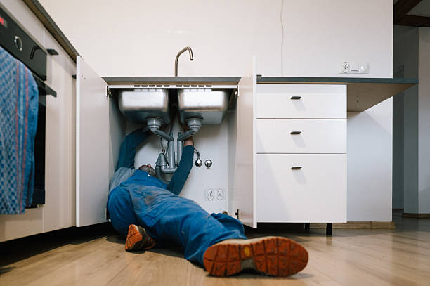 Professional Leak Detection technician working in White Marsh, VA